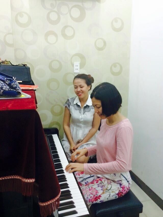 Lớp dạy đàn piano cho người lớn